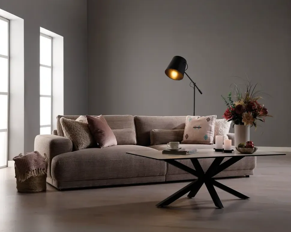 Flyder sofa med bredriflet fløjl