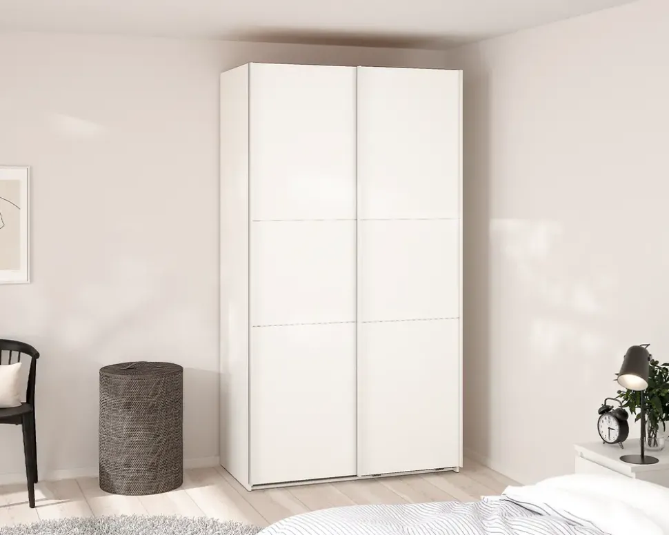 Garderobeskab Case hvid B. 119 x H. 221 cm