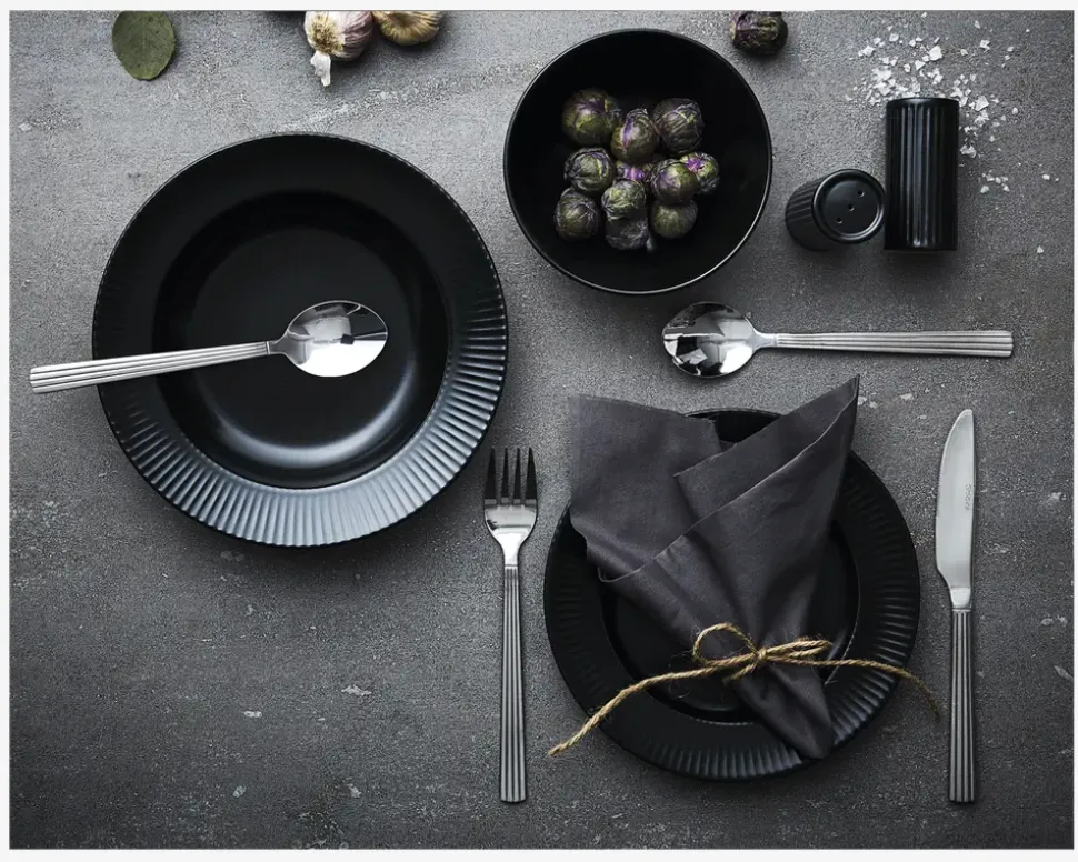 Groovy Suppe Tallerken Sort Ø23 cm