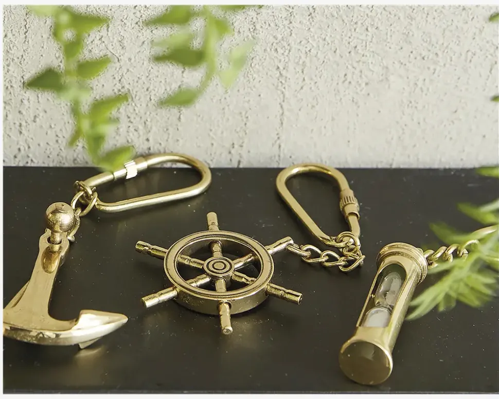 Nøglering guld ass L.12 cm