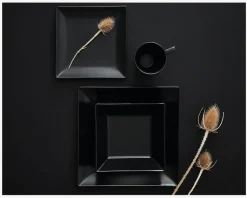 Quadro Stoneware 21 cm Sort