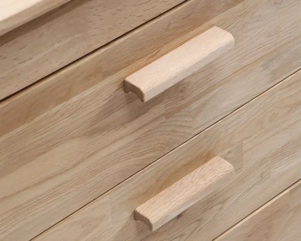 Skænk i hvidolieret eg B. 154 cm